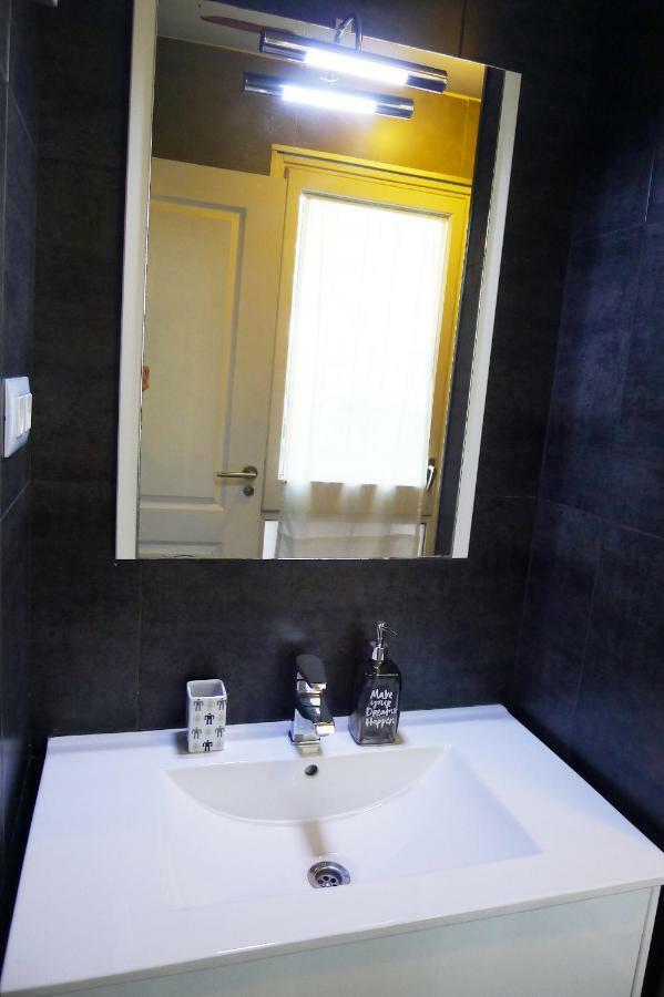 Cala Balmins Sea View Apartment Sitges Bagian luar foto
